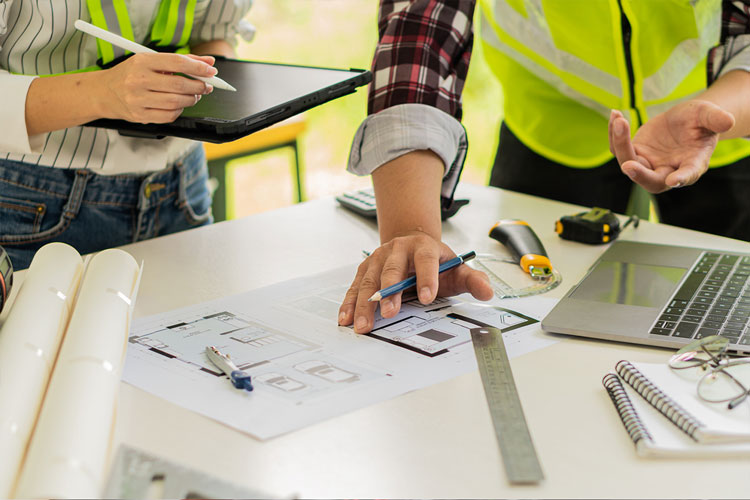 Custom Electrical Contractors