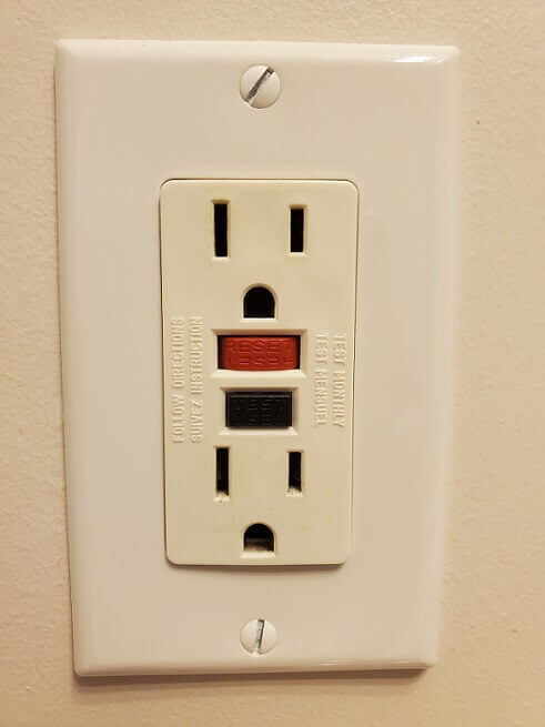 24/ Outlet Repair